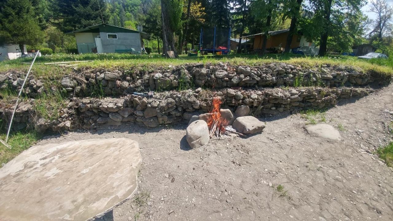 Къща за гости Дъга Cherni Osum Екстериор снимка